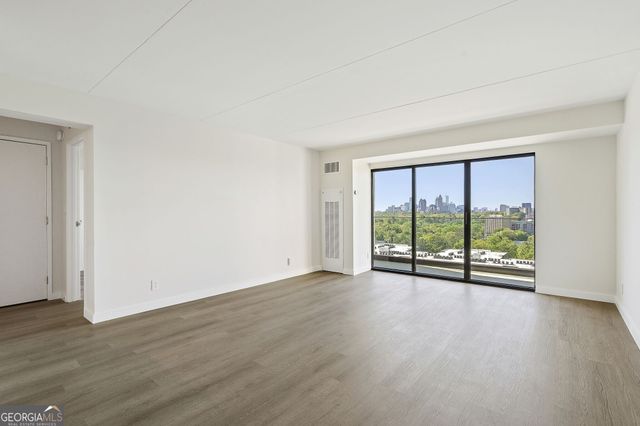 2460 Peachtree Road NE 1412, Atlanta, GA 30305
