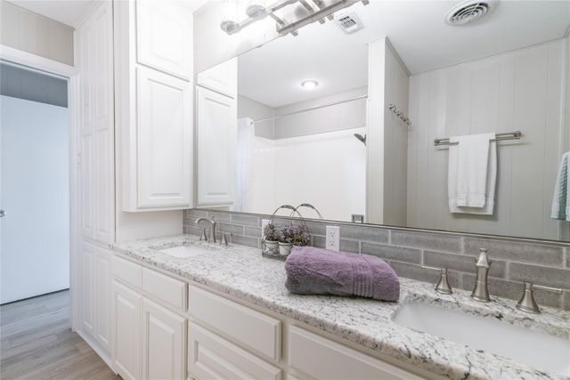 3807 Boat Dock RD, Lago Vista, TX 78645