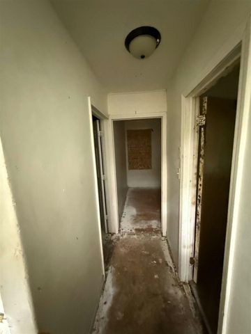 19180 Bradford Avenue, Detroit, MI 48205