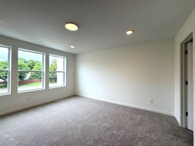 9252 Larimar Trail, Eden Prairie, MN 55347