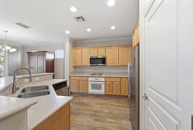 400 Plover Ct, Lincoln, CA 95648