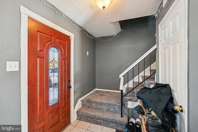 135 WINDWARD DR, Barnegat, NJ 08005