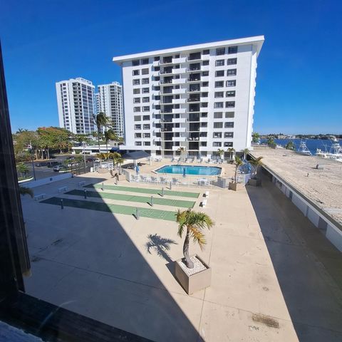 1200 Marine Way 202, North Palm Beach, FL 33408