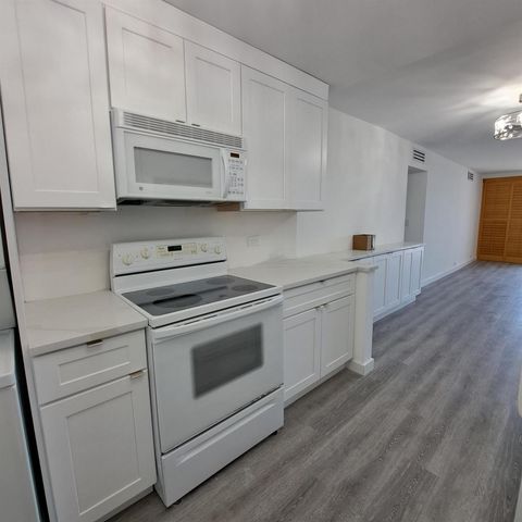 1200 Marine Way 202, North Palm Beach, FL 33408