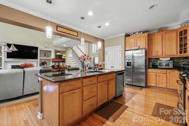 2516 River Oaks Drive, Waxhaw, NC 28173