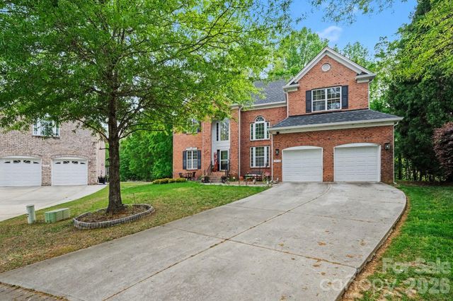 2516 River Oaks Drive, Waxhaw, NC 28173