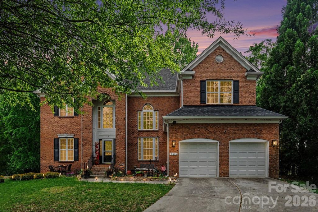 2516 River Oaks Drive, Waxhaw, NC 28173