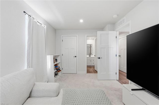 314 Fost BLVD, Moyock, NC 27958