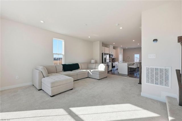 314 Fost BLVD, Moyock, NC 27958