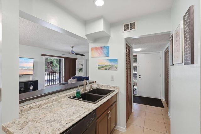 140 ORCHID WOODS COURT 13B, Deltona, FL 32725