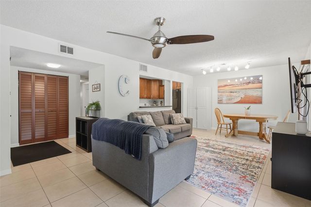 140 ORCHID WOODS COURT 13B, Deltona, FL 32725