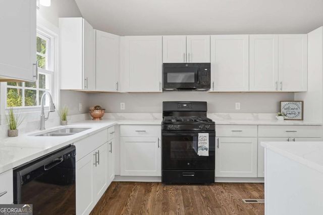 7900 Sweetwater Drive, Douglasville, GA 30135