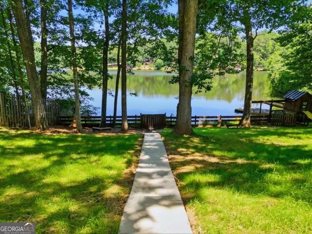 7900 Sweetwater Drive, Douglasville, GA 30135