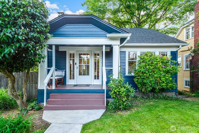5455 42nd Avenue SW, Seattle, WA 98136
