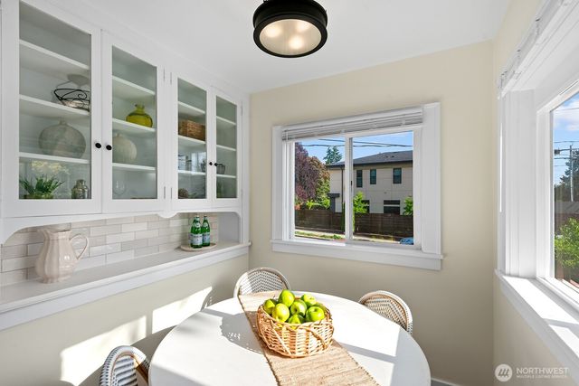 5455 42nd Avenue SW, Seattle, WA 98136