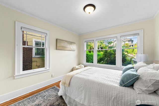 5455 42nd Avenue SW, Seattle, WA 98136
