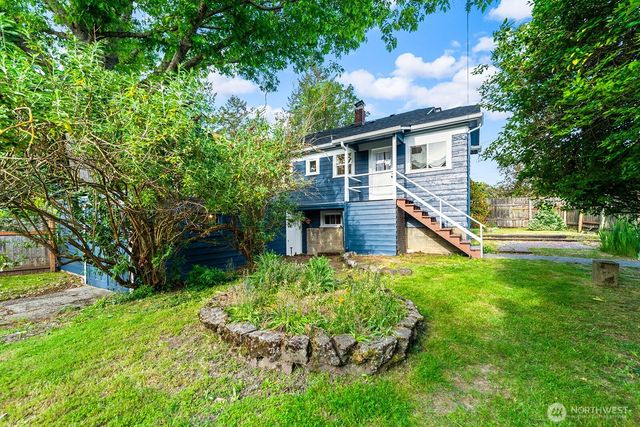 5455 42nd Avenue SW, Seattle, WA 98136