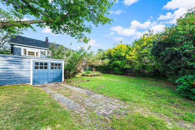 5455 42nd Avenue SW, Seattle, WA 98136