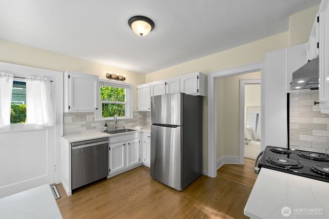 5455 42nd Avenue SW, Seattle, WA 98136
