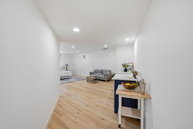 11551 Tree Top Cir, Nevada City, CA 95959