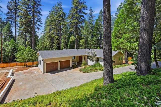 11551 Tree Top Cir, Nevada City, CA 95959
