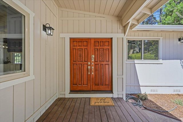 11551 Tree Top Cir, Nevada City, CA 95959