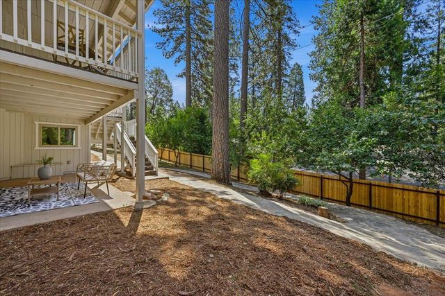 11551 Tree Top Cir, Nevada City, CA 95959