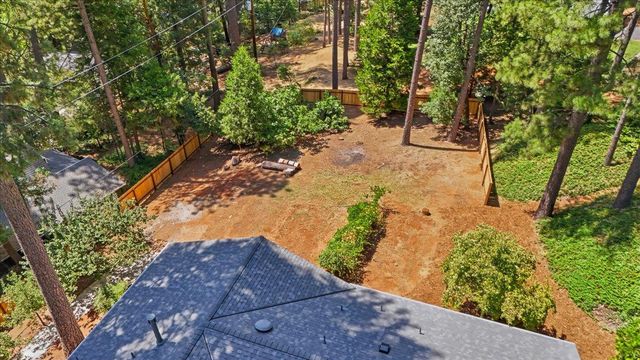 11551 Tree Top Cir, Nevada City, CA 95959