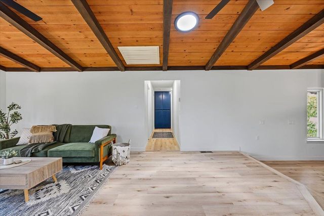 11551 Tree Top Cir, Nevada City, CA 95959