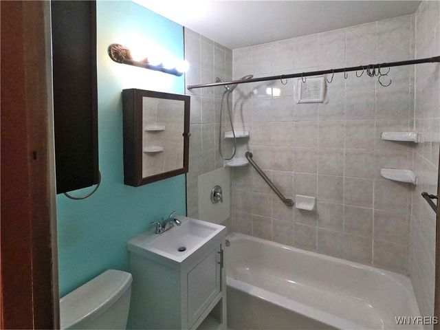 136 Midland Avenue, Tonawanda, NY 14223