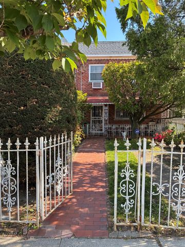 2216 Seward Avenue, Bronx, NY 10473