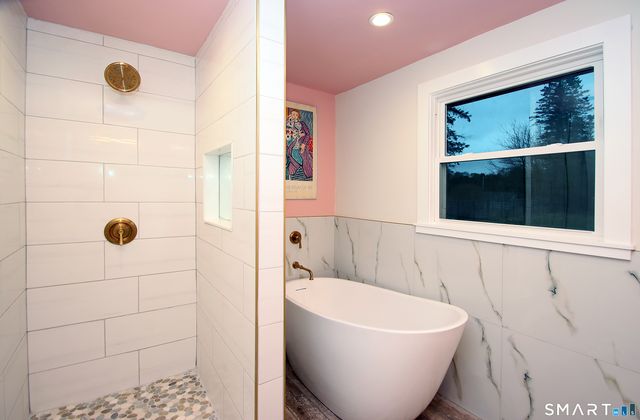 93 Overlook Road, Meriden, CT 06450