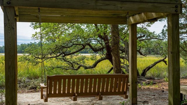 718 Grateful Dr., Little River, SC 29566