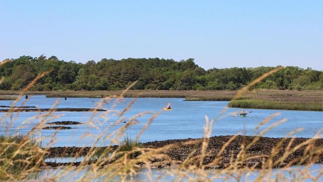 718 Grateful Dr., Little River, SC 29566