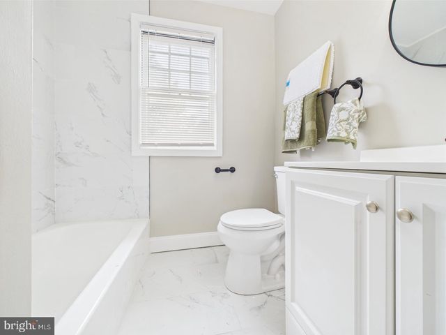 28 S QUEEN ST, Dover, DE 19904