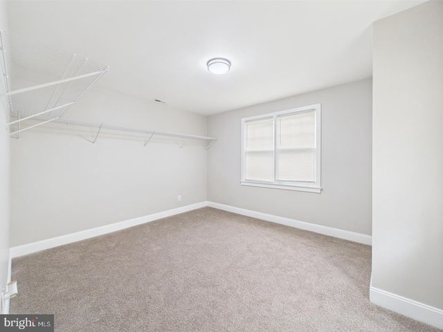 28 S QUEEN ST, Dover, DE 19904