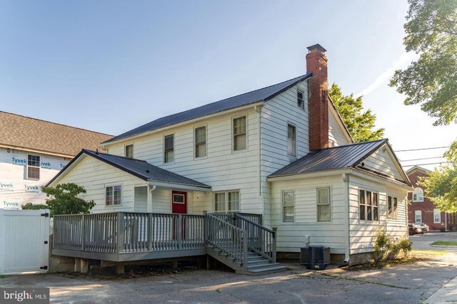 28 S QUEEN ST, Dover, DE 19904