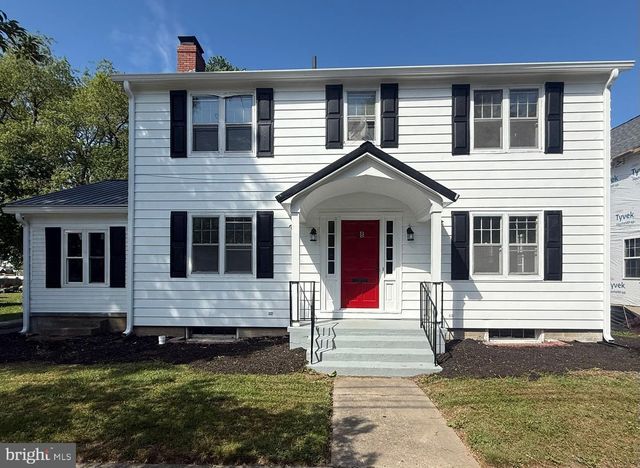 28 S QUEEN ST, Dover, DE 19904