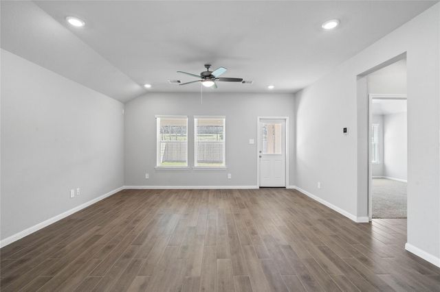 19737 Flag View Drive, Montgomery, TX 77316