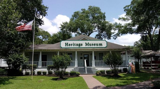 19737 Flag View Drive, Montgomery, TX 77316