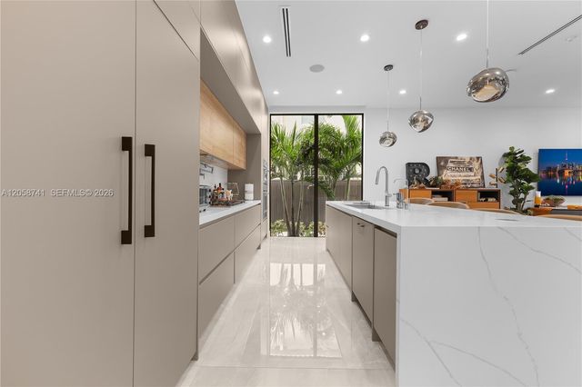 436 NE 10th Avenue, Fort Lauderdale, FL 33301