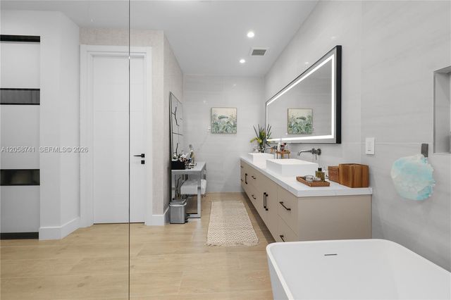 436 NE 10th Avenue, Fort Lauderdale, FL 33301