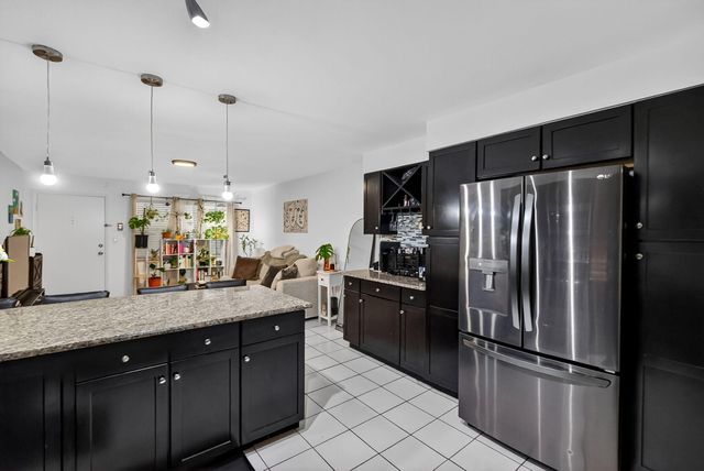 4011 N Meridian Avenue 32, Miami Beach, FL 33140