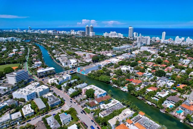 4011 N Meridian Avenue 32, Miami Beach, FL 33140