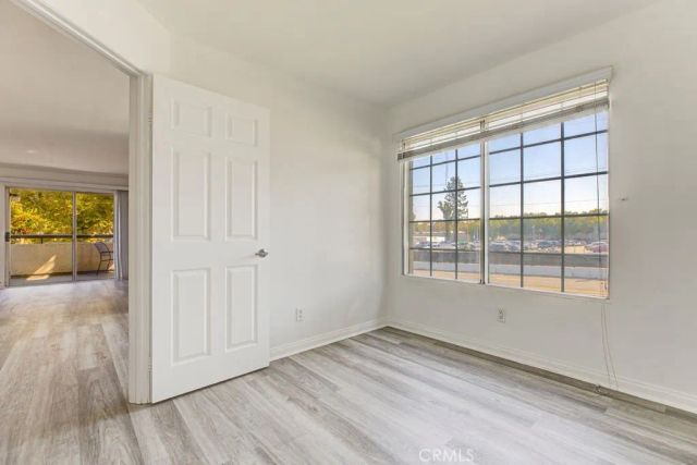 5515 Canoga Ave 105, Woodland Hills, CA 91367