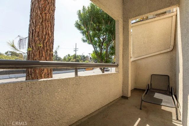 5515 Canoga Ave 105, Woodland Hills, CA 91367