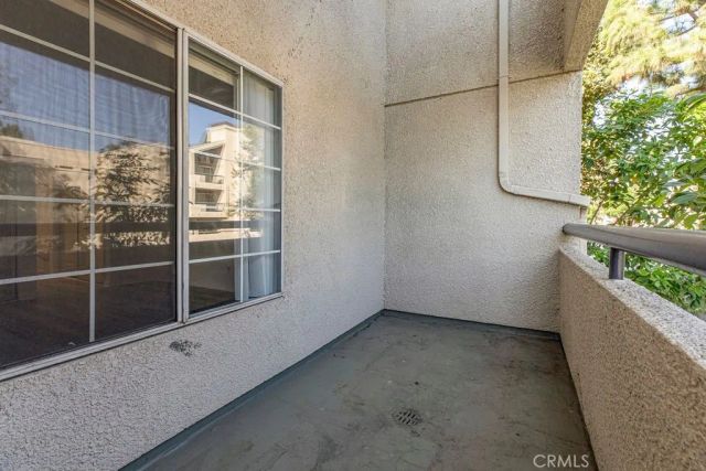 5515 Canoga Ave 105, Woodland Hills, CA 91367