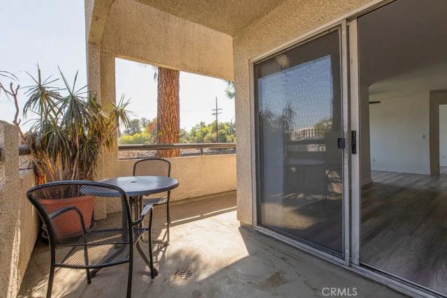 5515 Canoga Ave 105, Woodland Hills, CA 91367