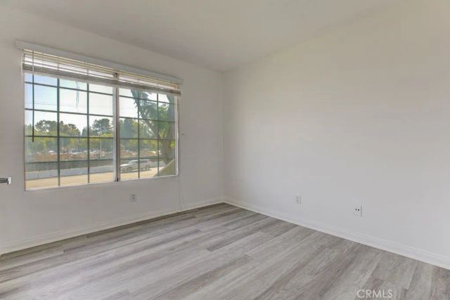 5515 Canoga Ave 105, Woodland Hills, CA 91367