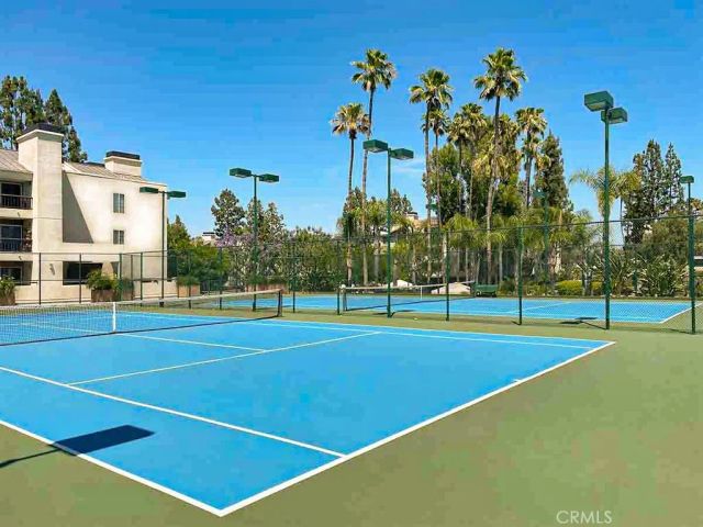 5515 Canoga Ave 105, Woodland Hills, CA 91367